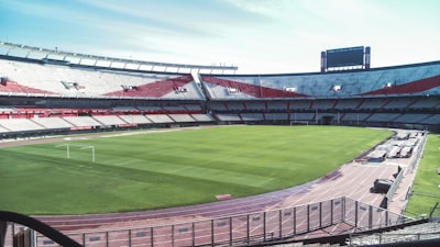توتنهام هوتسبير ضد برايتونمواجهة مثيرة في الدوري الإنجليزي الممتاز